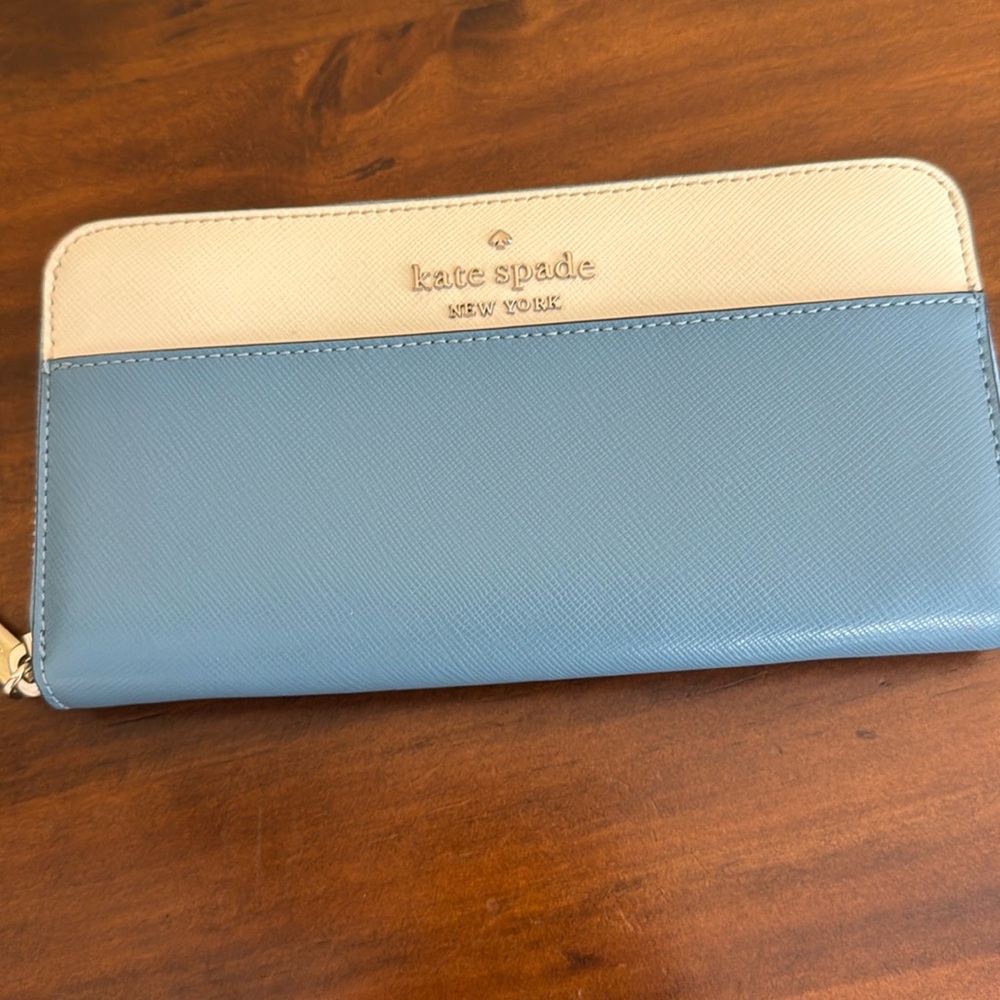 Kate Spade NWOT Continental Wallet Teal and Cream
